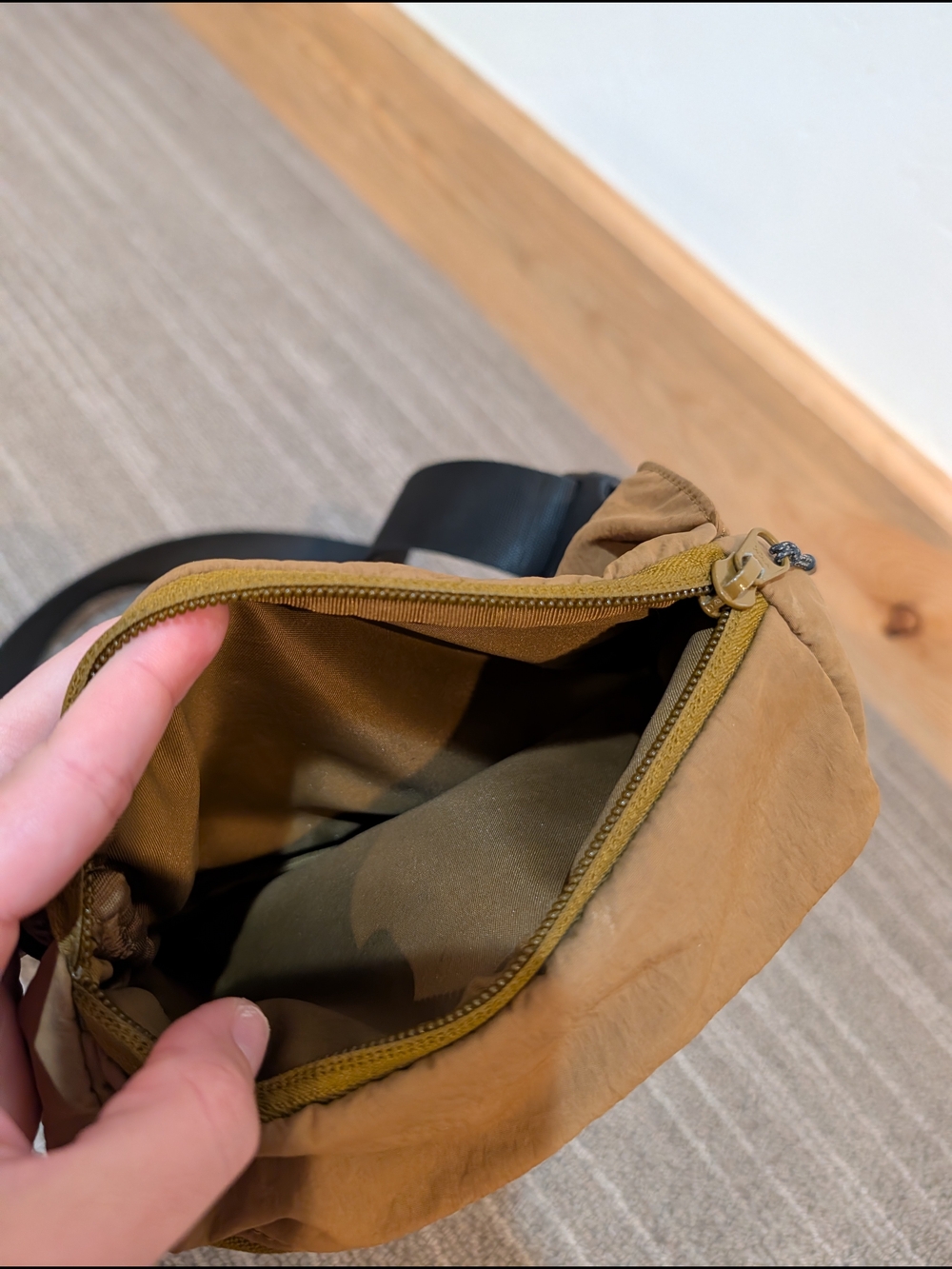 Lululemon Clean Lines Belt Bag - Picture 3 of 5